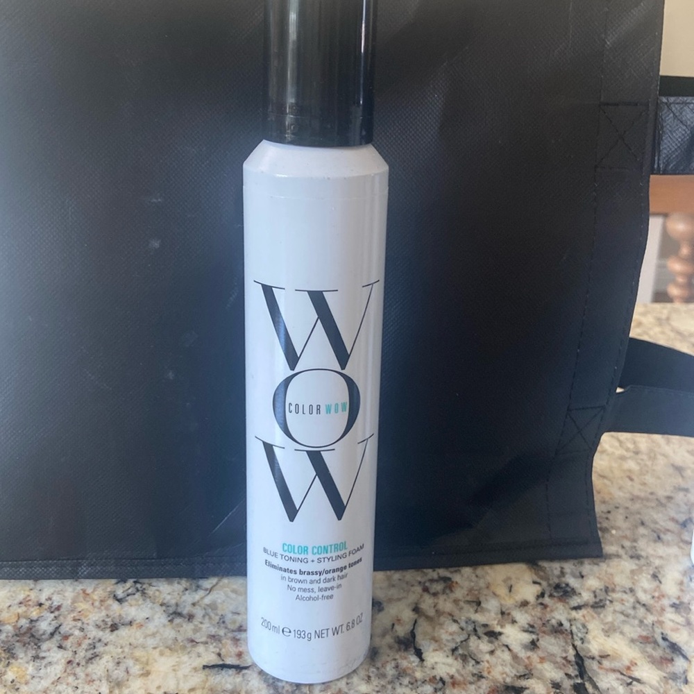 New Color Wow Blue toning + styling foam 6.8oz